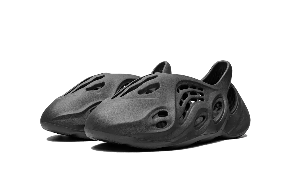 Yeezy Foam RNNR Onyx