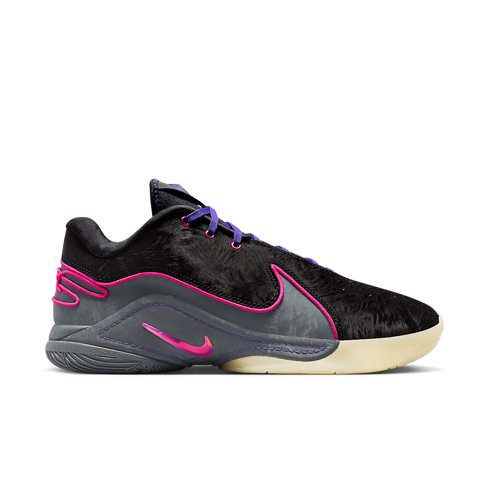 Nike LeBron 22 Blacklight