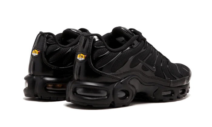 Nike air max plus triple black sale best sale