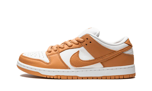 Nike SB Dunk Low Light Cognac