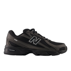 New Balance 740 Black Grey