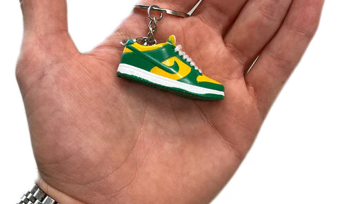 Keychain Dunk Low Brazil