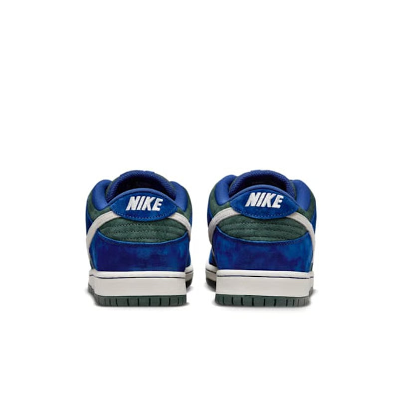 Nike SB Dunk Low "Deep Royal Blue"
